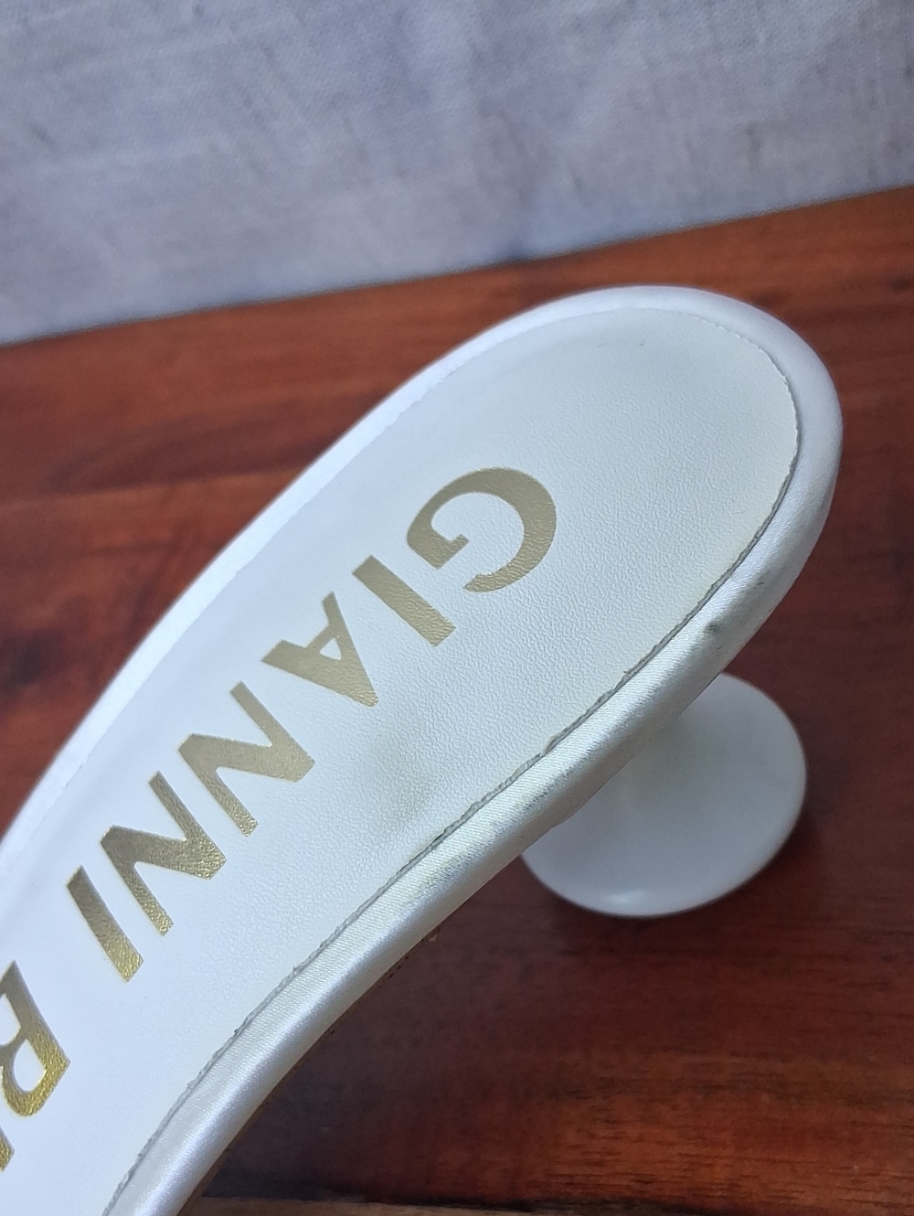 Gianni Bini Lonzo White Beaded Slide Sandals 9.5 - Picture 11 of 13